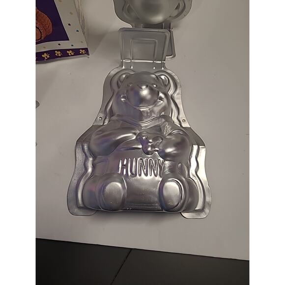 1998 Disney Winnie The Pooh Stand Up Cake Pan in Box NO CLIPS Honey Pot Vintage - Picture 7 of 11